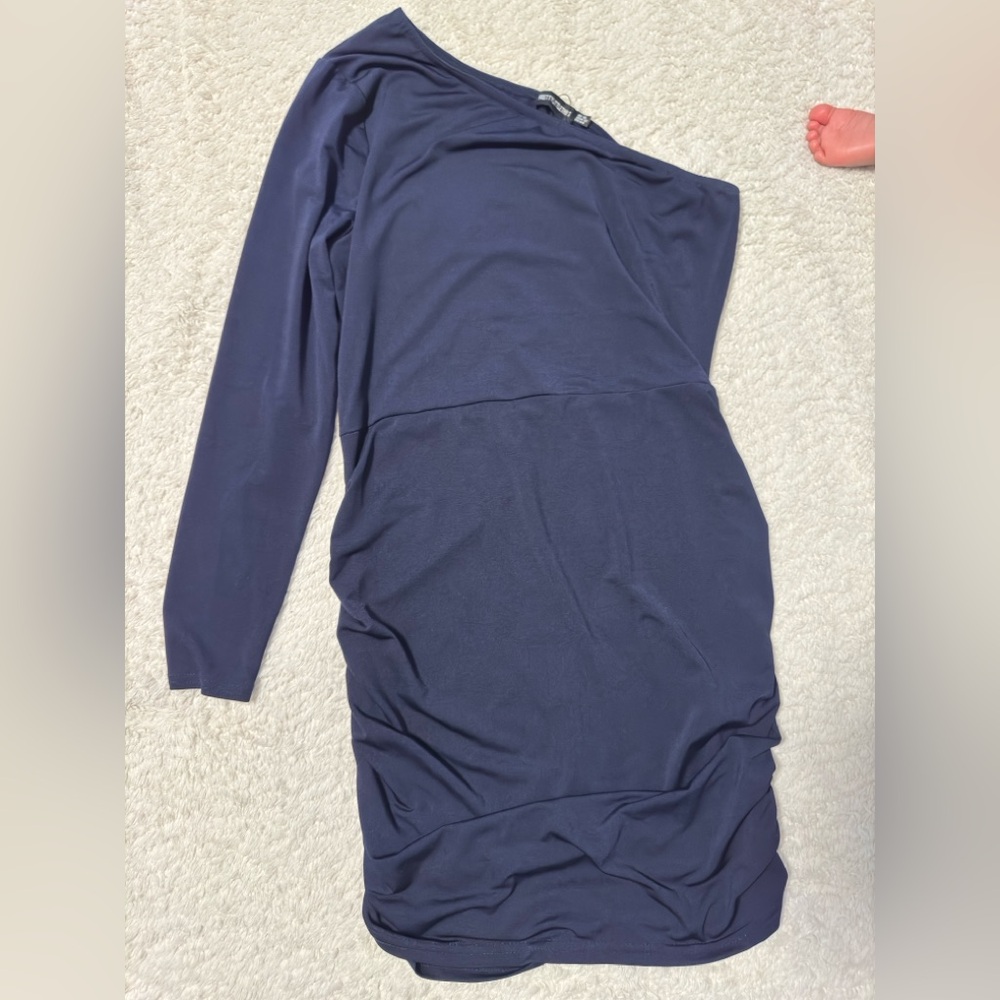 PrettyLittleThing One-Shoulder Navy Dress